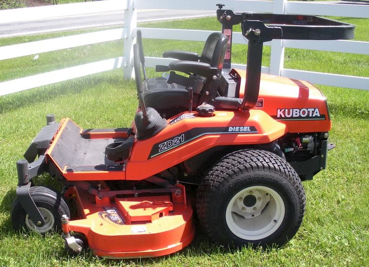 Kubota ZD21 with 60″ Mower Deck